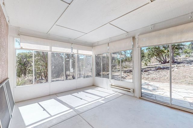 98 Camino Cerritos, Edgewood, NM 87015