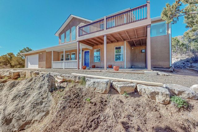 98 Camino Cerritos, Edgewood, NM 87015