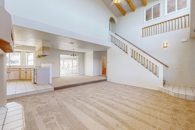 98 Camino Cerritos, Edgewood, NM 87015