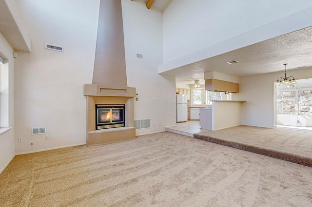 98 Camino Cerritos, Edgewood, NM 87015