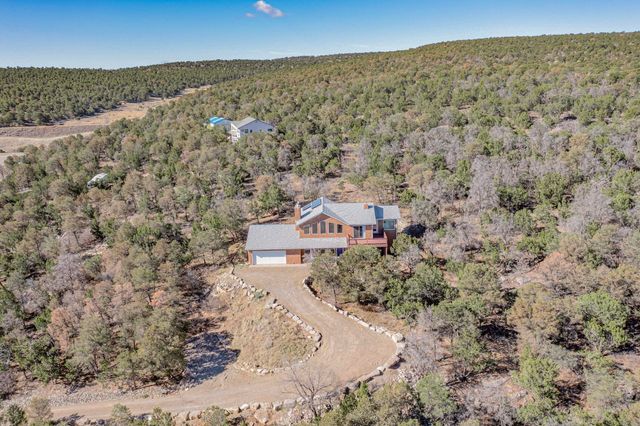 98 Camino Cerritos, Edgewood, NM 87015