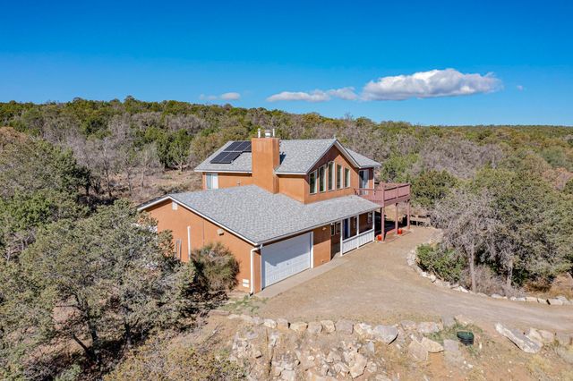 98 Camino Cerritos, Edgewood, NM 87015