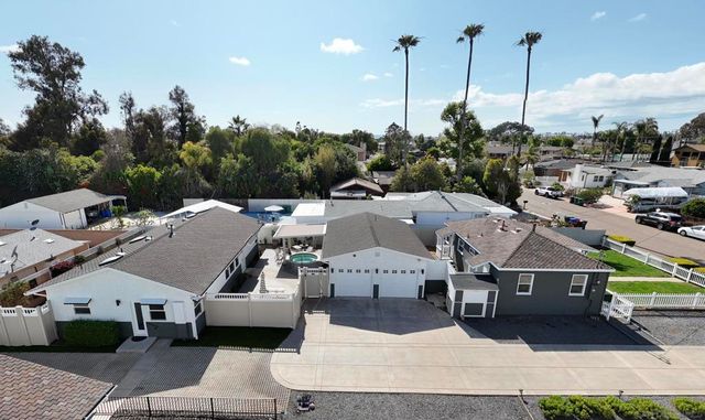 1011 13 Knowles Ave, Carlsbad, CA 92008