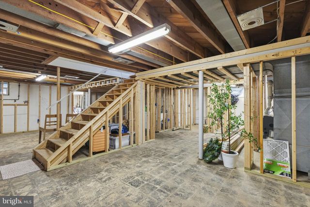 9119 LENNINGS LN, Baltimore, MD 21237