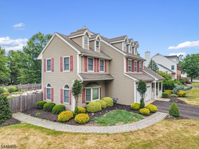 220 Lindsay Ct, Branchburg Twp., NJ 08876