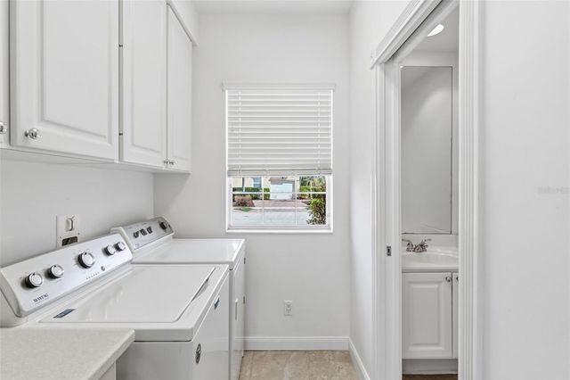 1418 BURGOS DRIVE, Sarasota, FL 34238