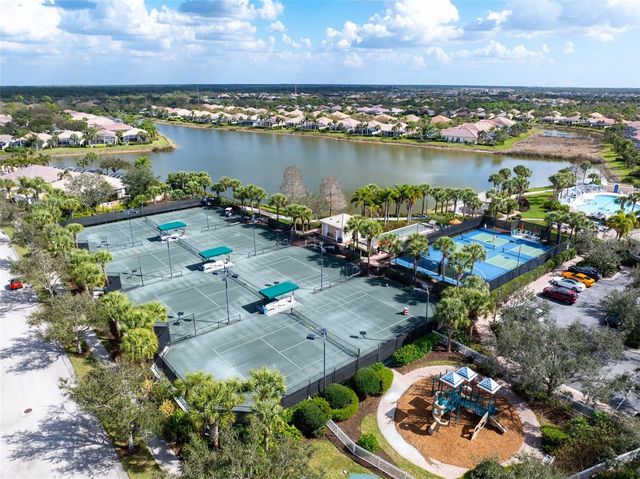 1418 BURGOS DRIVE, Sarasota, FL 34238