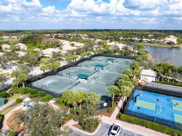 1418 BURGOS DRIVE, Sarasota, FL 34238