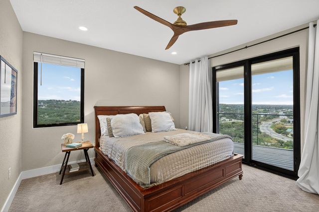 209 Dalton CIR, Horseshoe Bay, TX 78657