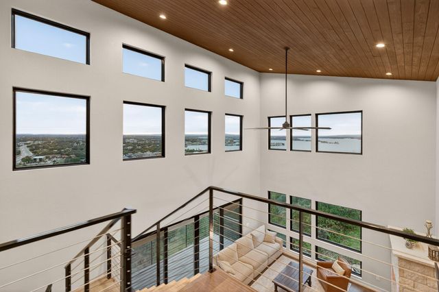 209 Dalton CIR, Horseshoe Bay, TX 78657