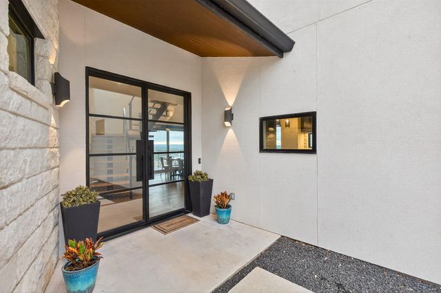 209 Dalton CIR, Horseshoe Bay, TX 78657