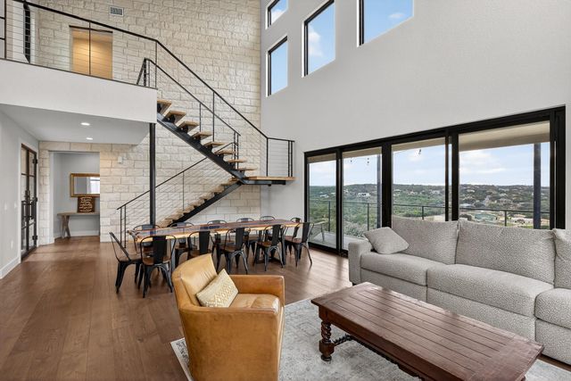 209 Dalton CIR, Horseshoe Bay, TX 78657