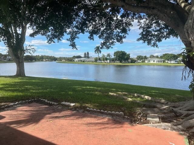 5195 Nicholas Drive, West Palm Beach, FL 33417