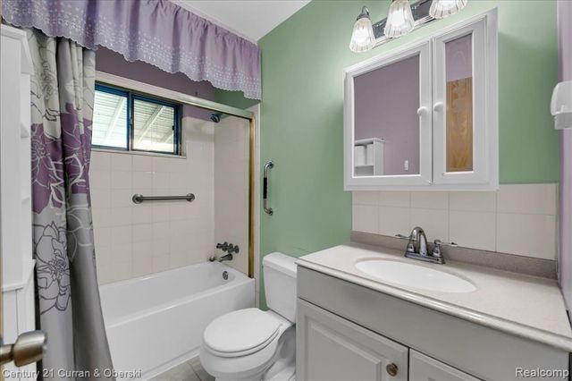 4815 Williams Street, Wayne, MI 48184