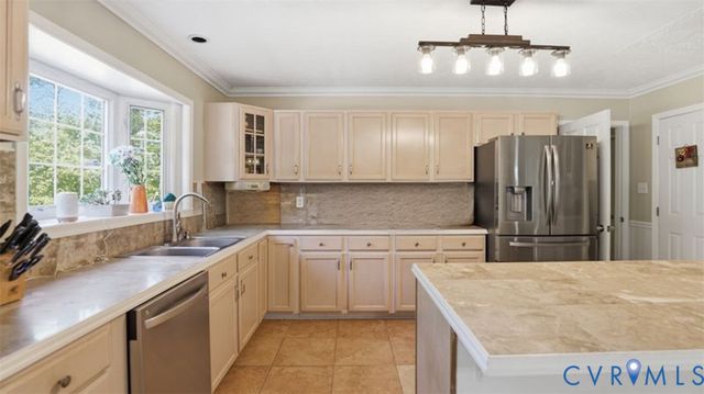 17159 Pryor Ln, Montpelier, VA 23192