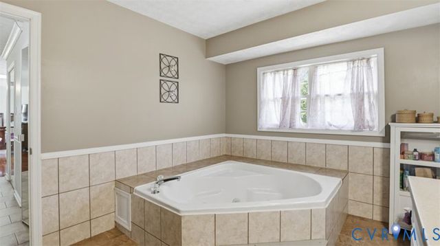 17159 Pryor Ln, Montpelier, VA 23192