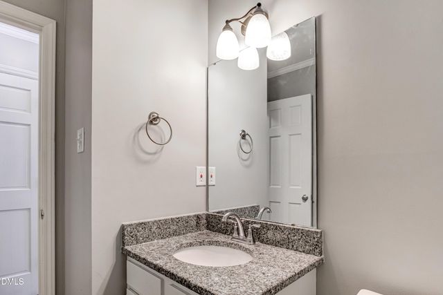 5519 Hamstead Crossing, Raleigh, NC 27612