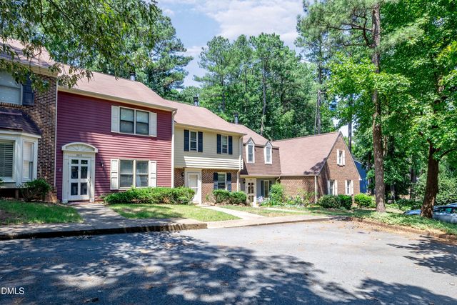5519 Hamstead Crossing, Raleigh, NC 27612