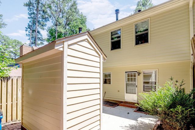 5519 Hamstead Crossing, Raleigh, NC 27612