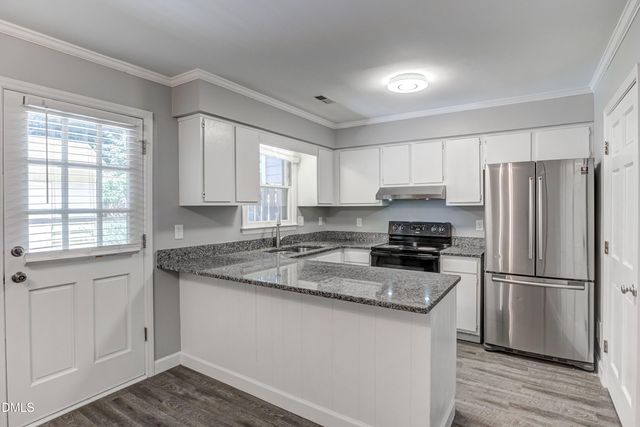 5519 Hamstead Crossing, Raleigh, NC 27612