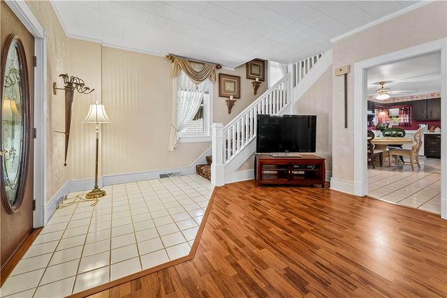 58 E Highland Ave, Uniontown, PA 15401
