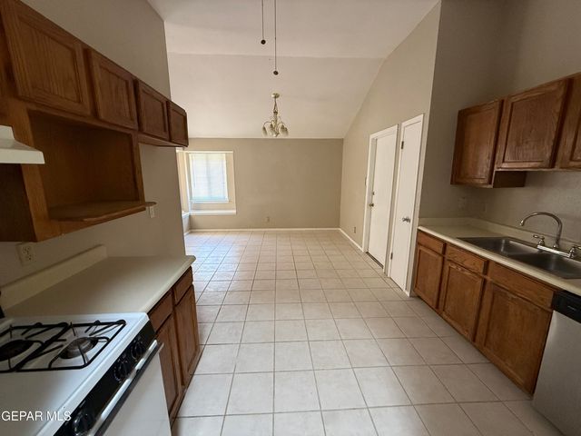 741 VILLA VANESSA Drive, El Paso, TX 79912