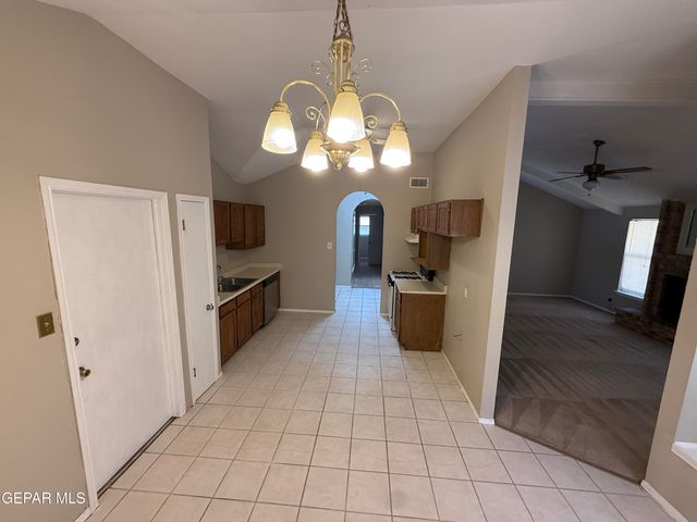 741 VILLA VANESSA Drive, El Paso, TX 79912