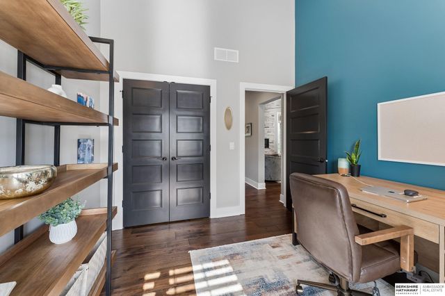 8201 N 123rd Street, Omaha, NE 68142