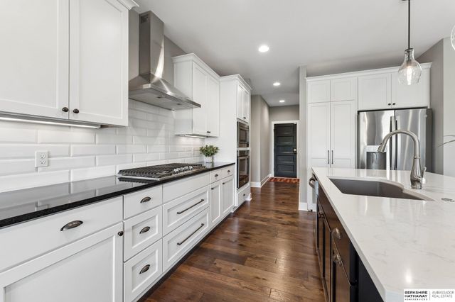 8201 N 123rd Street, Omaha, NE 68142