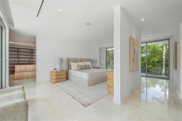 6720 SW 98th Street, Pinecrest, FL 33156