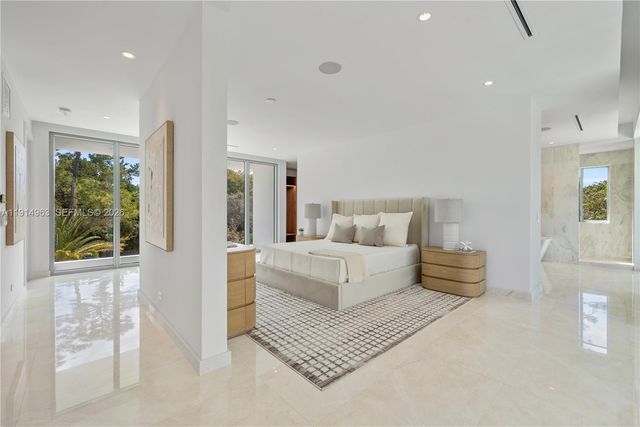 6720 SW 98th Street, Pinecrest, FL 33156