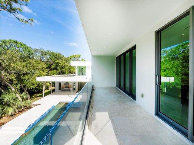 6720 SW 98th Street, Pinecrest, FL 33156