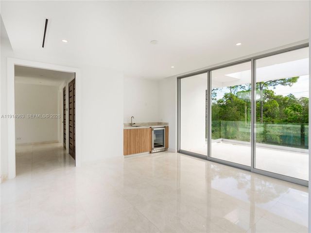 6720 SW 98th Street, Pinecrest, FL 33156