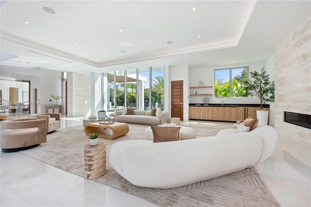 6720 SW 98th Street, Pinecrest, FL 33156