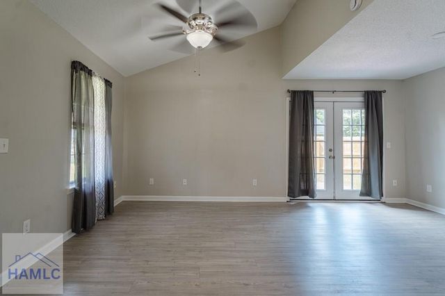 652 Windhaven Drive, Hinesville, GA 31313