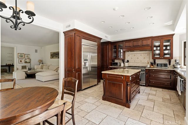 29303 Fountainwood, Agoura Hills, CA 91301