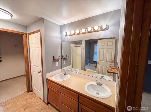 4919 106th Street NE, Marysville, WA 98270