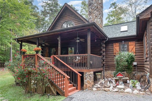 117 Delwood Court, Mount Gilead, NC 27306