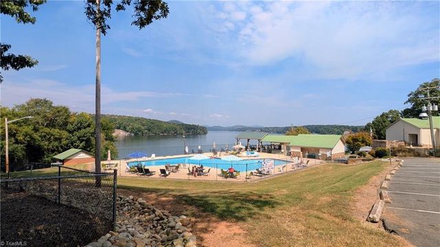 117 Delwood Court, Mount Gilead, NC 27306