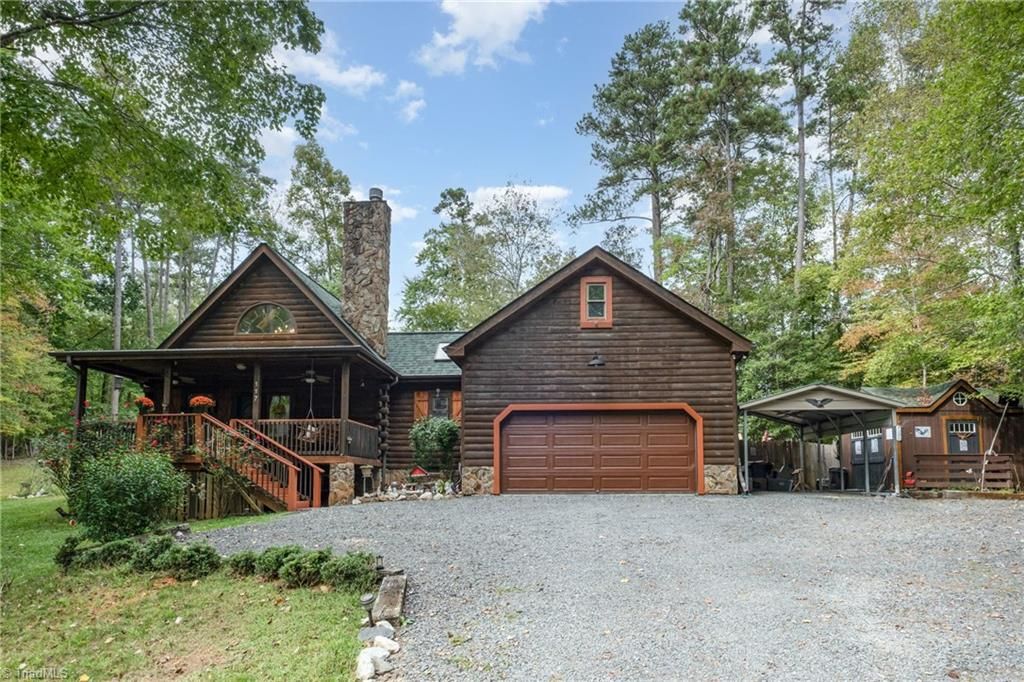 117 Delwood Court, Mount Gilead, NC 27306