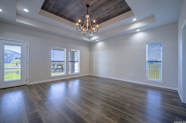 30 Peets Bend Dr, Rockport, TX 78382