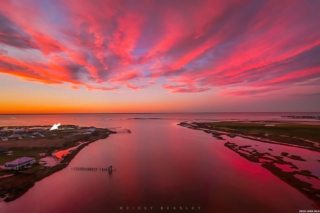 30 Peets Bend Dr, Rockport, TX 78382