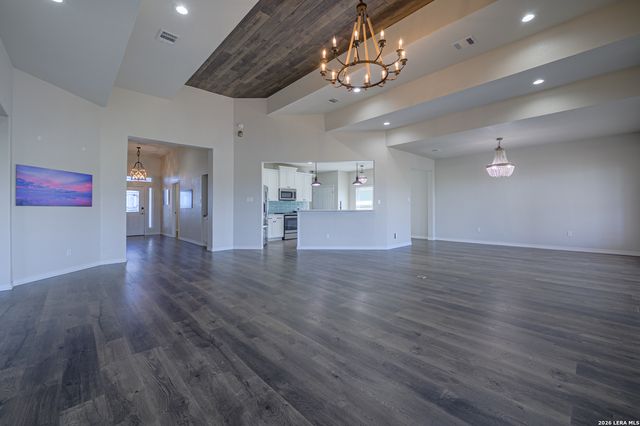 30 Peets Bend Dr, Rockport, TX 78382