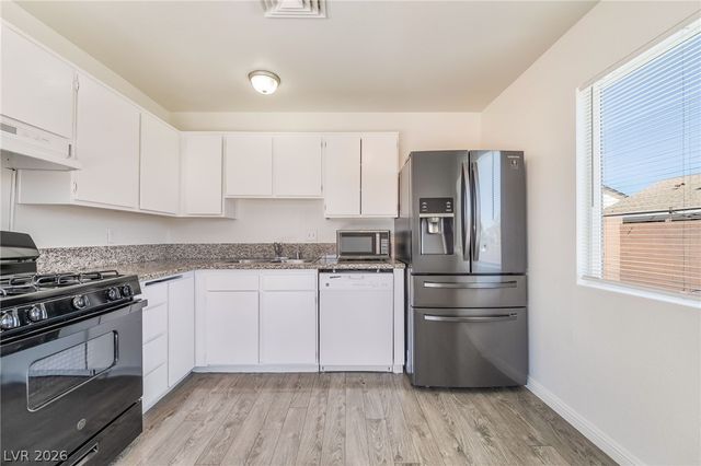7028 Forest Vista Street, Las Vegas, NV 89147
