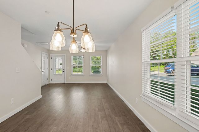 202 Emmett Dr, White House, TN 37188