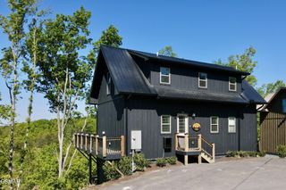 1337 Lake Haven Way, Sevierville, TN 37876