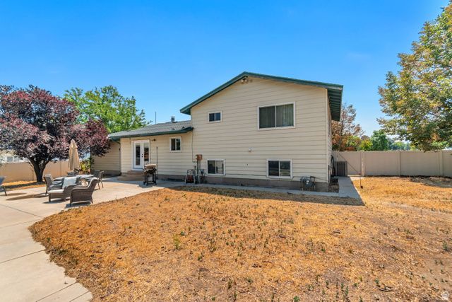 3468 W SCHORR DR, West Jordan, UT 84084
