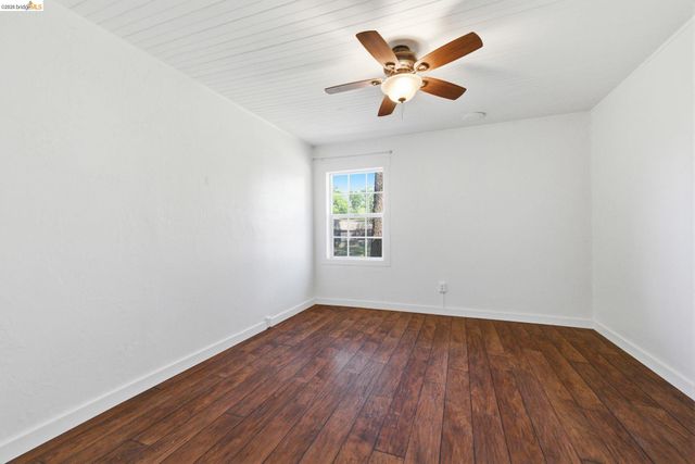 18237 4th Ave, Jamestown, CA 95327