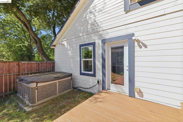 18237 4th Ave, Jamestown, CA 95327