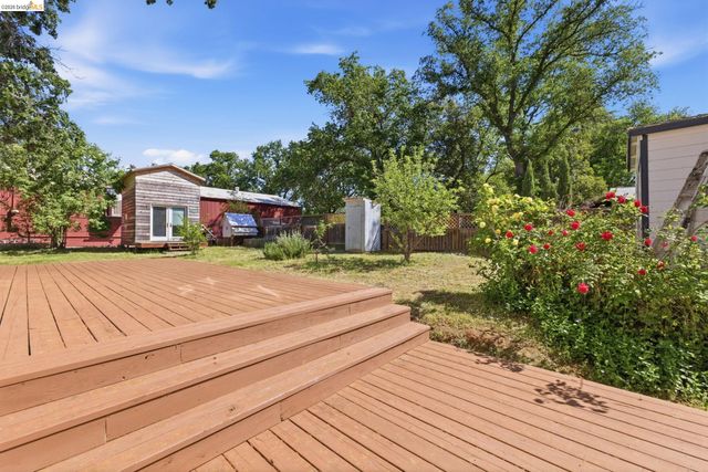 18237 4th Ave, Jamestown, CA 95327